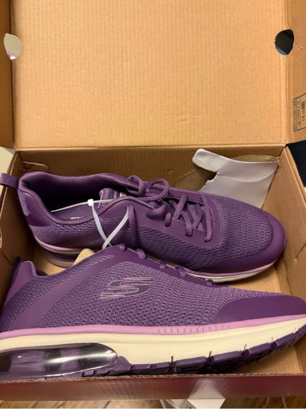 Skechers Women’s Rigby Air Sneakers – Size 8.5 (New with Tags)